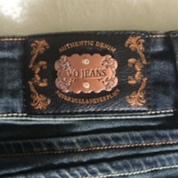 🔸3/50$!! NWOT Beautiful Gold Embroidered Curvy Pocket Boot Cut VO Jeans - Picture 12 of 15